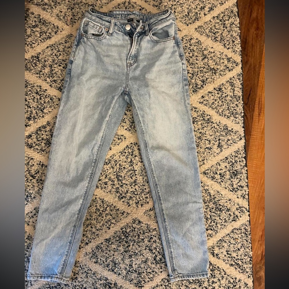 American Eagle Straight Leg Jeans